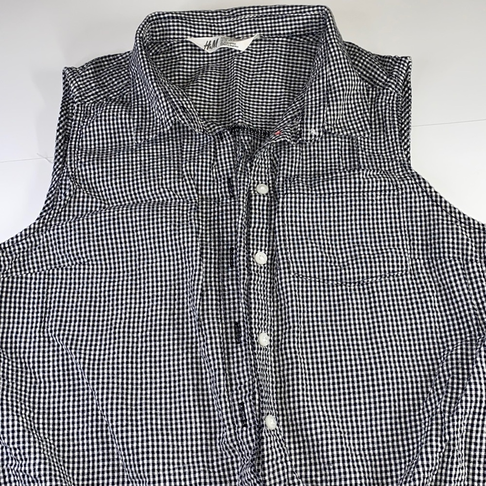 H&M Checkers Sleeveless Botton Up  Shirt